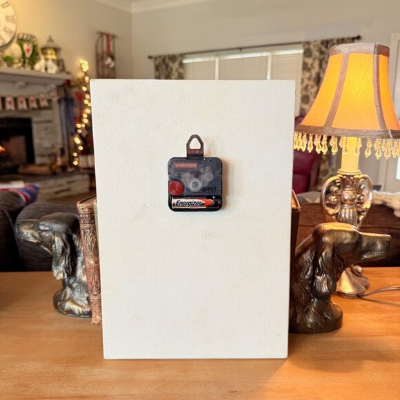 1999 Mary Engelbreit cow jumped over the moon wall clock - Picture 8 of 17